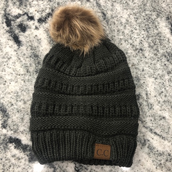 CC Pom beanies (9) qty - Picture 5 of 10